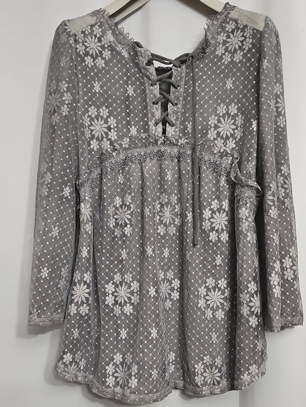 Lace Crochet Babydoll Tunic Top Bell Sleeve Snowflake Boho Lace Up Medium Gray